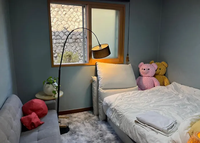 Un Village With River View, Seoul, Free Parking, Hannam