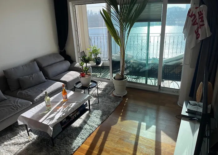 Un Village With River View, Seoul, Free Parking, Hannam