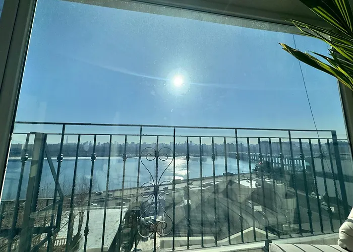 Un Village With River View, Seoul, Free Parking, Hannam Apartment *