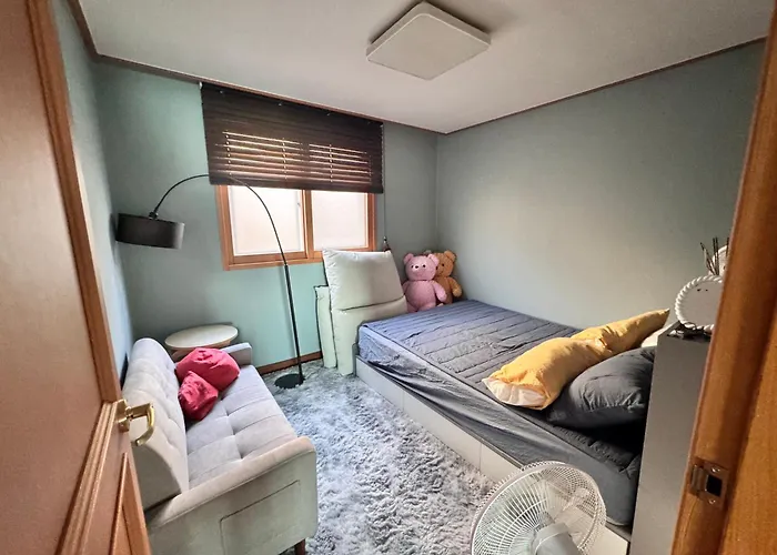 Un Village With River View, Seoul, Free Parking, Hannam Apartment